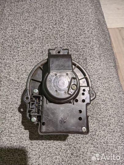 Мотор печки toyota iq 2009 KGJ10