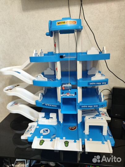 Парковка для машинок полесье