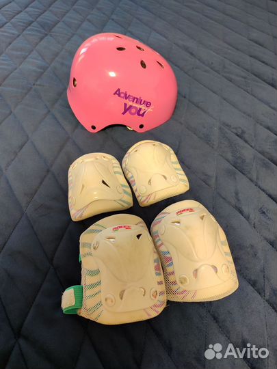 Шлем, наколенники и налокотники