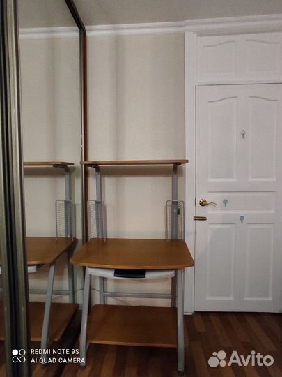 Продам компьютерный стол