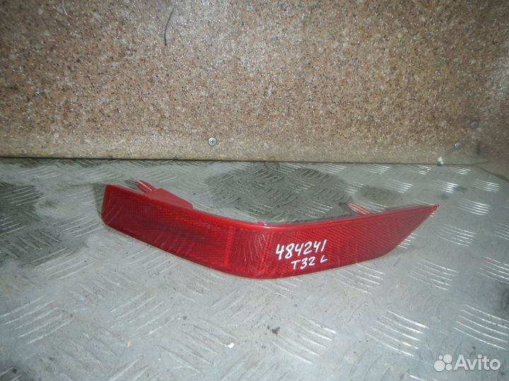 Отражатель в бампер задний левый, Nissan (Ниссан)