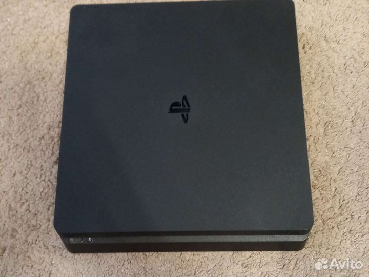 Sony PS4 Slim 1tb+4 игры на дисках