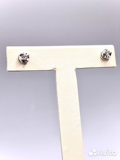 Золотые пуссеты с бриллиантами 585