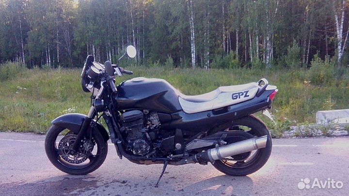 Kawasaki GPZ 1100