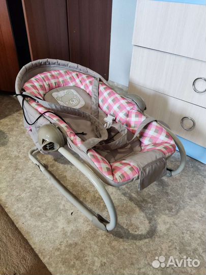 Шезлонг детский