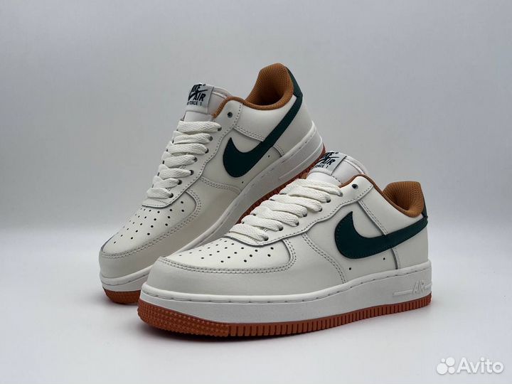 Кроссовки подростковые Nike Air Force 1 low cream