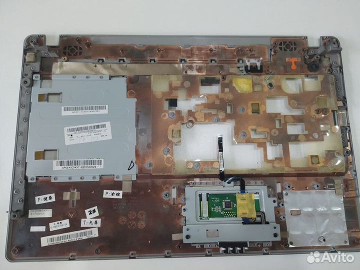 Топкейс для ноутбука Lenovo IdeaPad Z565