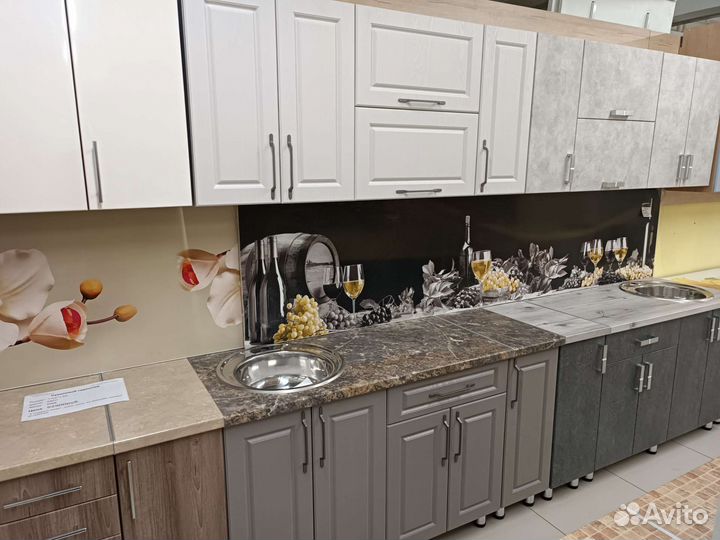 Новый кухонный гарнитур 1.5м