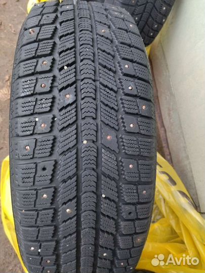 Jinyu YW53 215/65 R16 98T