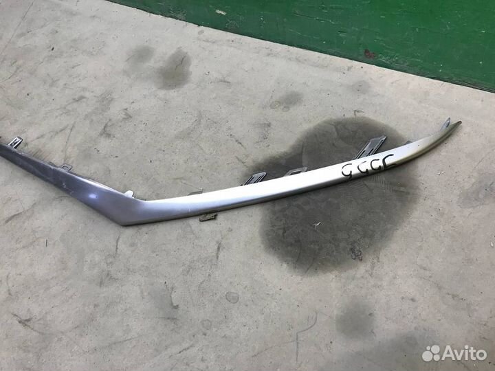 Накладка переднего бампера нижняя Lexus NX