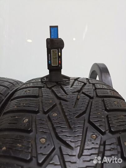 Nokian Tyres Hakkapeliitta 7 215/55 R17