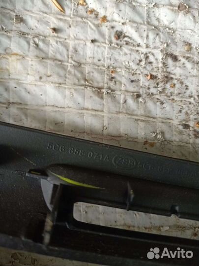 Jetta 6 рамка магнитолы накладка