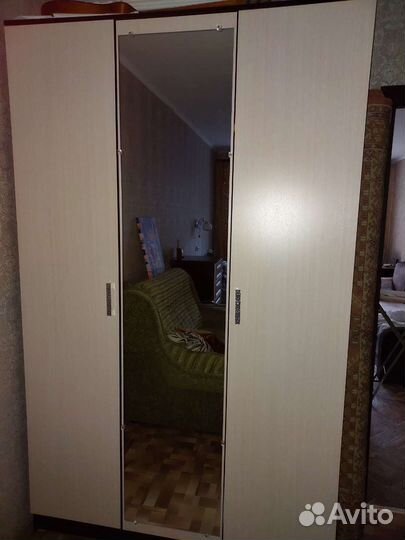 Шкаф купе с зеркалом бу