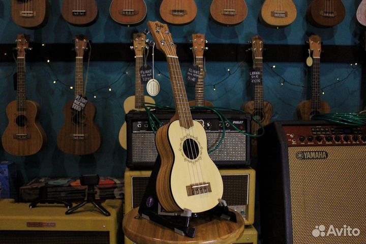 Flight DUS 320 SP/ZEB, укулеле сопрано