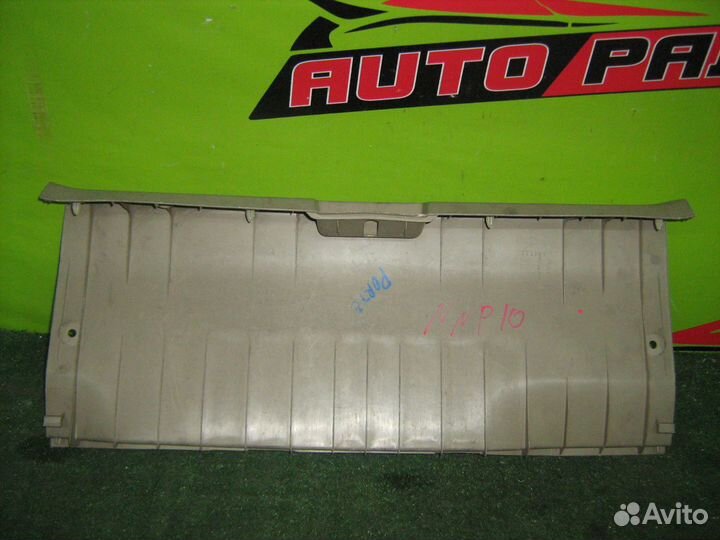 Накладка замка багажника toyota NNP10, NNP11, NNP1