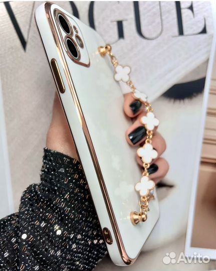 Чехол на iPhone 12