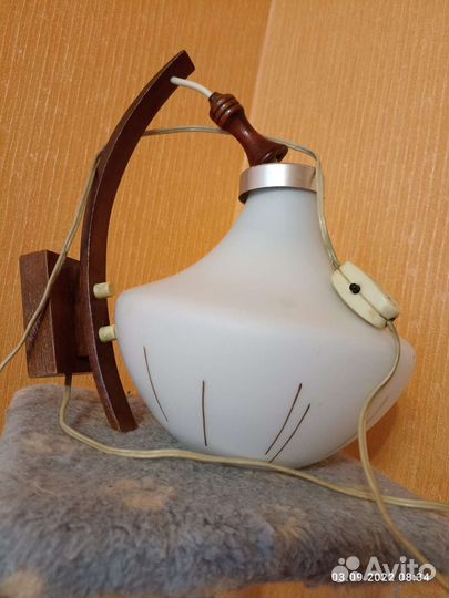 Светильник подвесной настенный