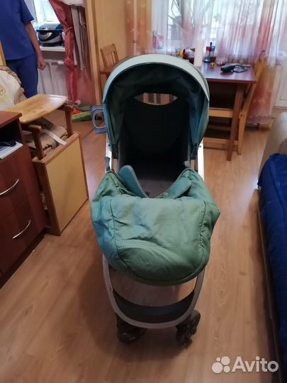 Прогулочная коляска