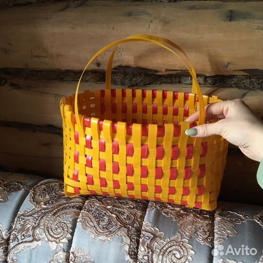 Новая корзина плетеная из лент стрэппинг