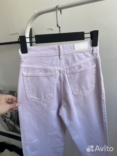 Джинсы mom mango