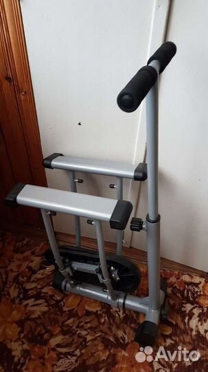 Тренажер для бедер и ягодиц