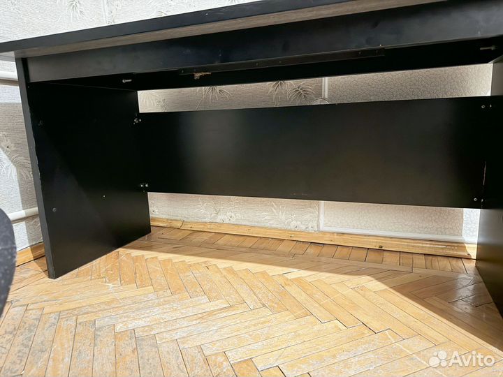 Офисная мебель, компьютерный стол