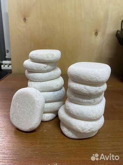 Камни тёмный змеевик,белый мрамор жадеит для спа