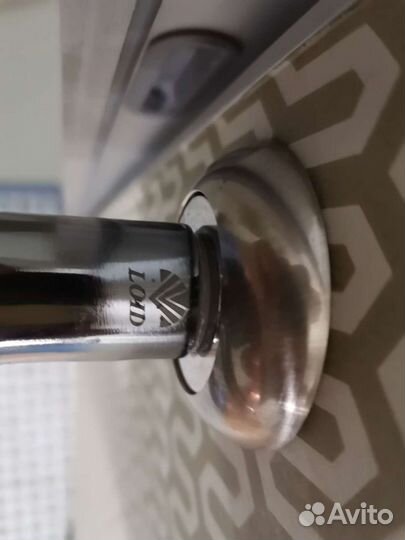 Ручка и завертка для двери