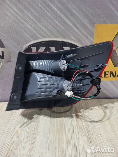 Фонарь задний Kia RIO 3 Лев