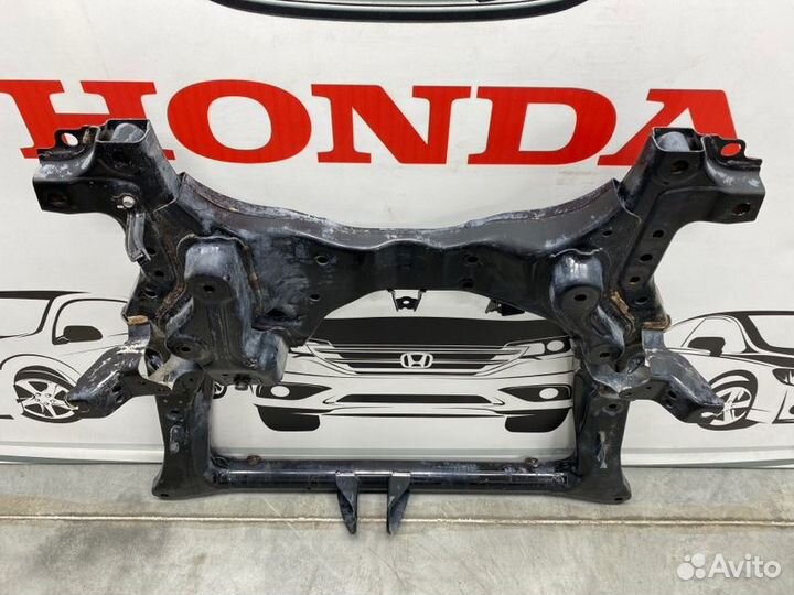 Балка (подрамник) передняя Honda Cr-V4 RM K24A