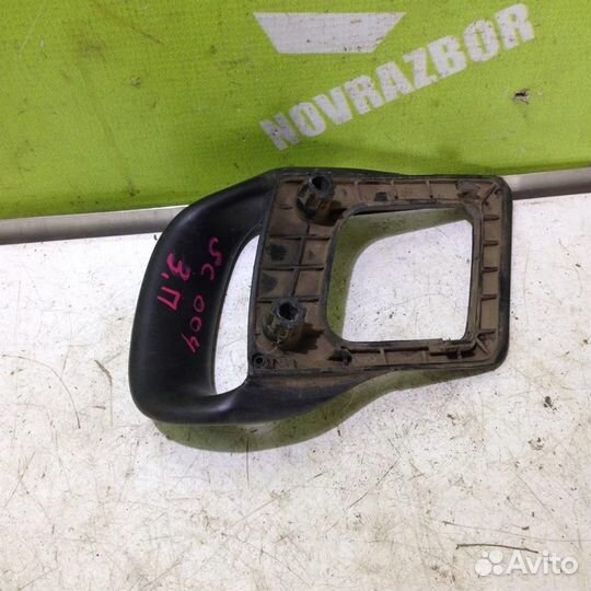 Ручка двери внутренняя правая Сеат Кордоба