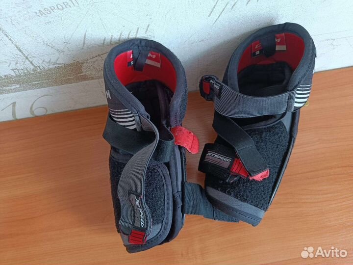 Налокотники хоккейные CCM FT 370 sr small