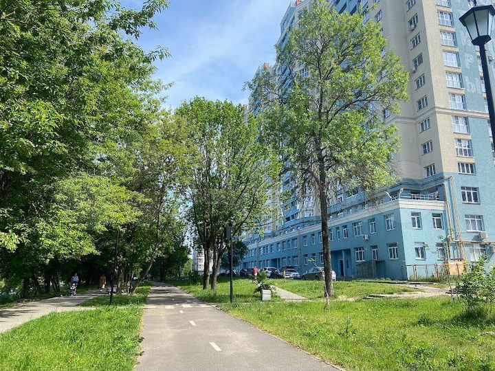 2-к. квартира, 80,9 м², 1/18 эт.