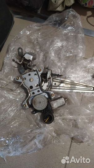 Стеклоподъемник на toyota corolla Филдер