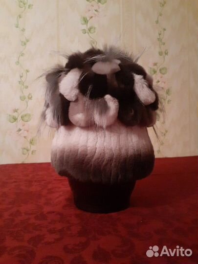 Шапка из вязаного кролика