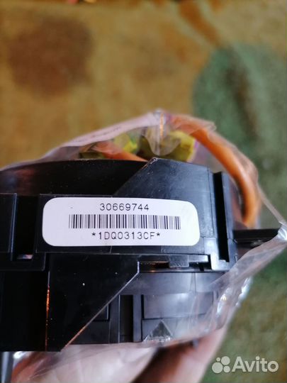 Шлейф лента Air-bag 30669744 Volvo S60 V70 XC70 XC