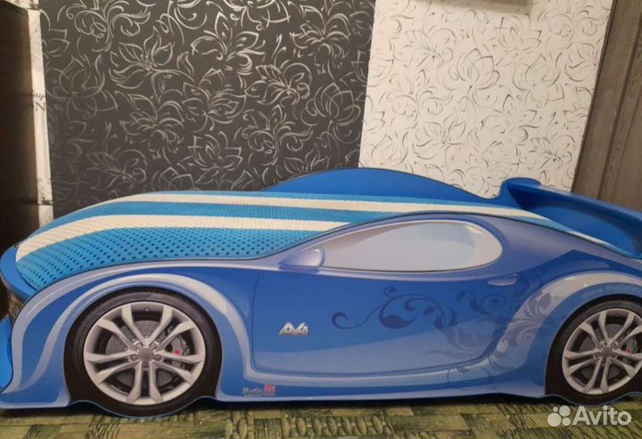 Детская кровать машина для мальчика