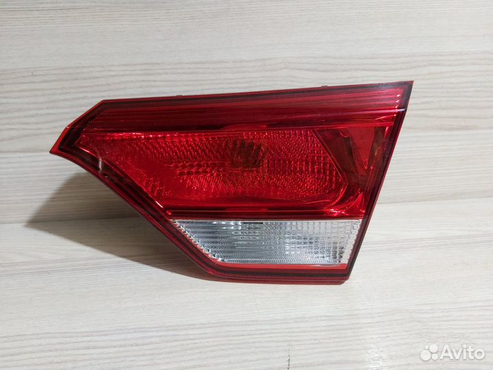 Фонарь задний внутренний правый Kia Rio 4