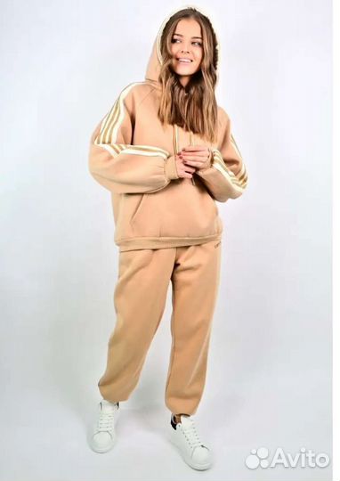 Спортивный костюм на флисе женский теплый