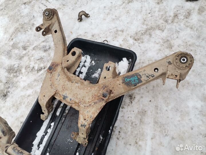 Подрамник задний Opel Omega B