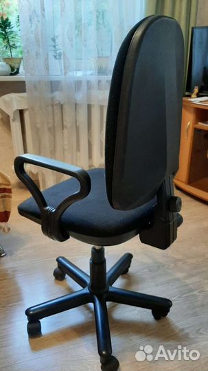 Компьютерное кресло