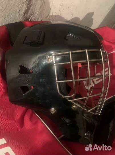 Шлем хоккейного вратаря