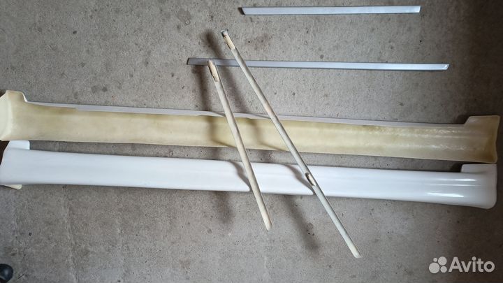 Накладки на пороги Audi A6 c4