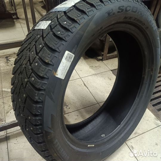 Pirelli Ice Zero 2 23.5/50 R19