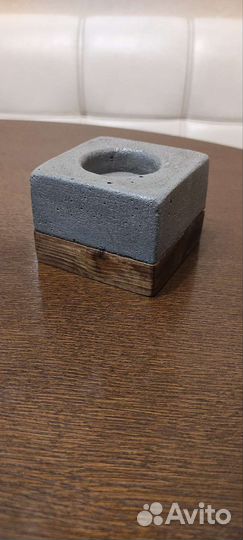 Подсвечник бетон и дерево