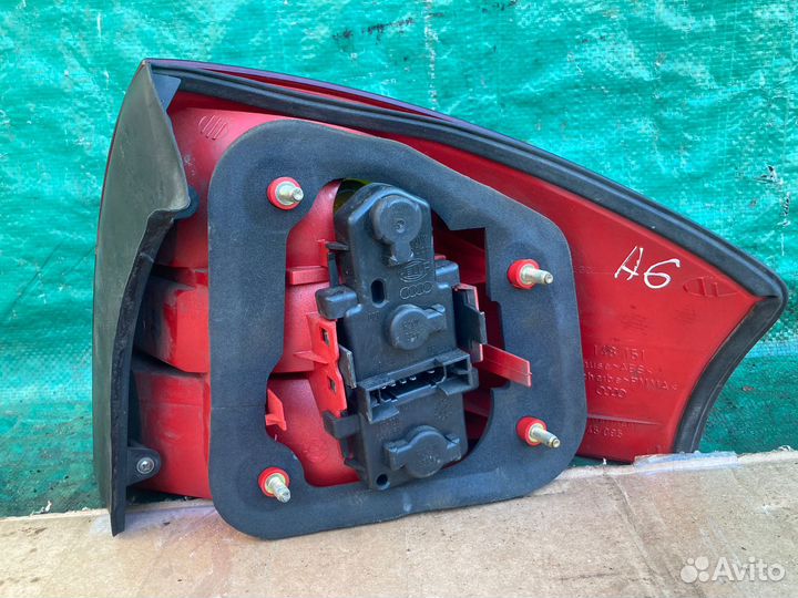 Фонарь задний левый Audi A6 (C5) 1998г