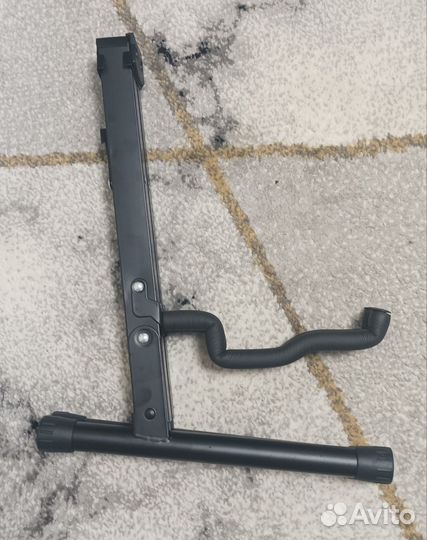 Стойка, подставка для гитары