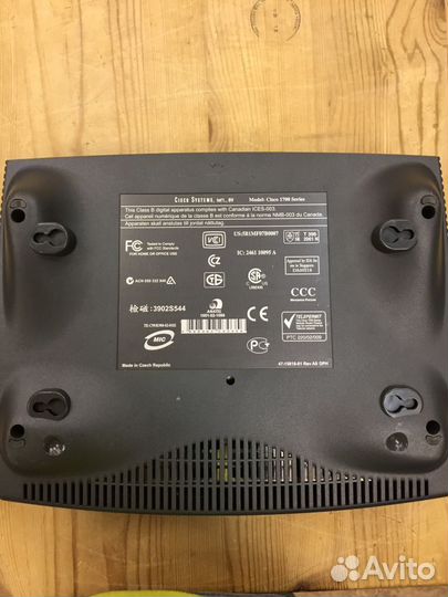 Маршрутизатор Cisco 1721