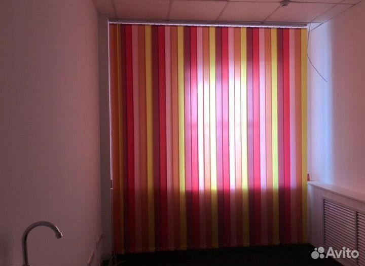 Рулонные шторы блэкаут в коробе X6637