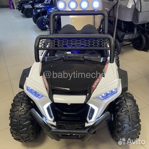 Электромобиль багги белый с большими колесами